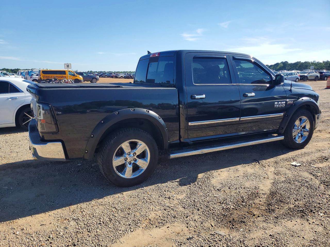 2015 Dodge RAM 1500 SLT