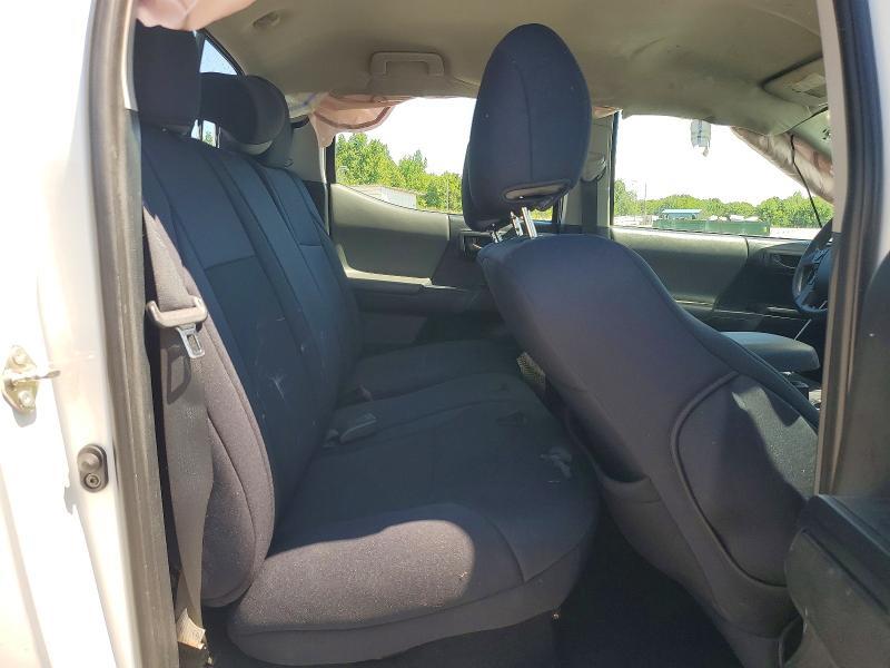 2016 Toyota Tacoma SR