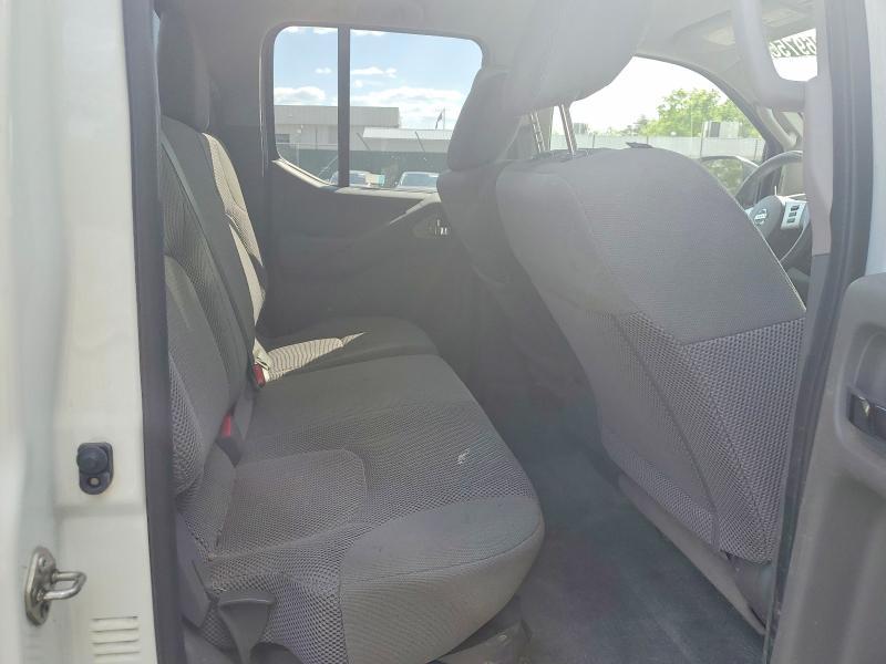 2017 Nissan Frontier SV