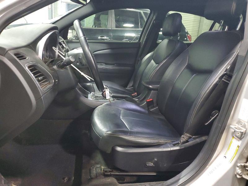 2012 Chrysler 200 Limited
