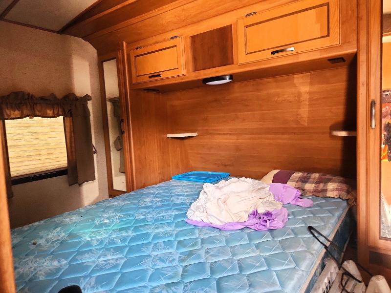 2017 Crossroads Sunset Camper
