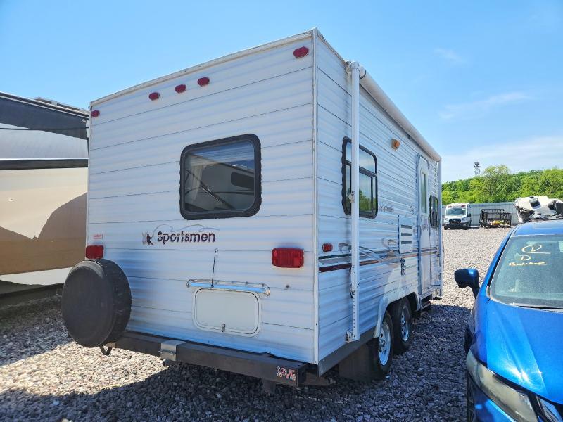 2004 Kz I 2004 KZ Sportsmen Camper