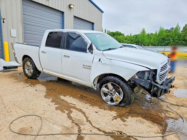 2016 Dodge RAM 1500 SLT