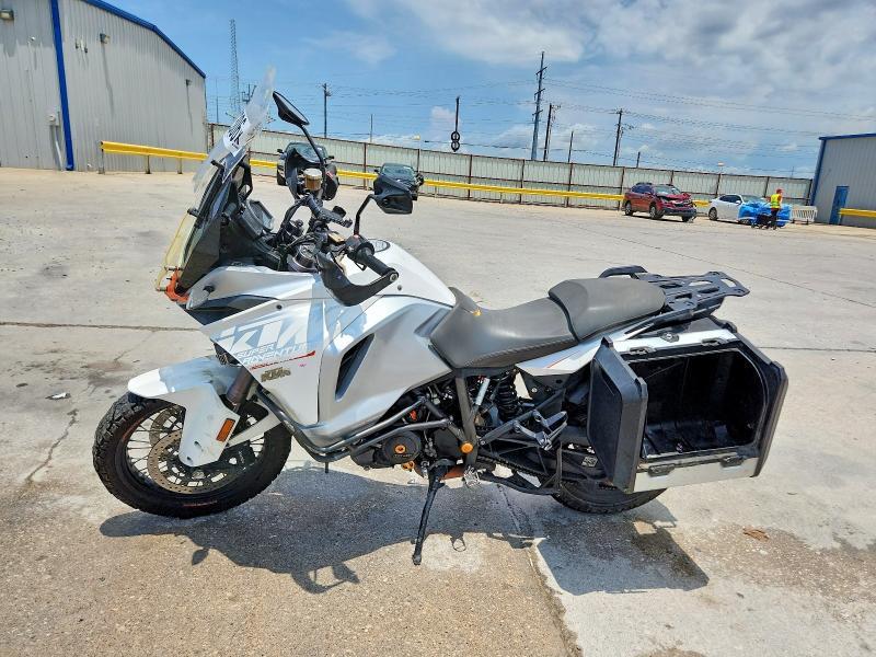2015 KTM 1290 Super Adventure