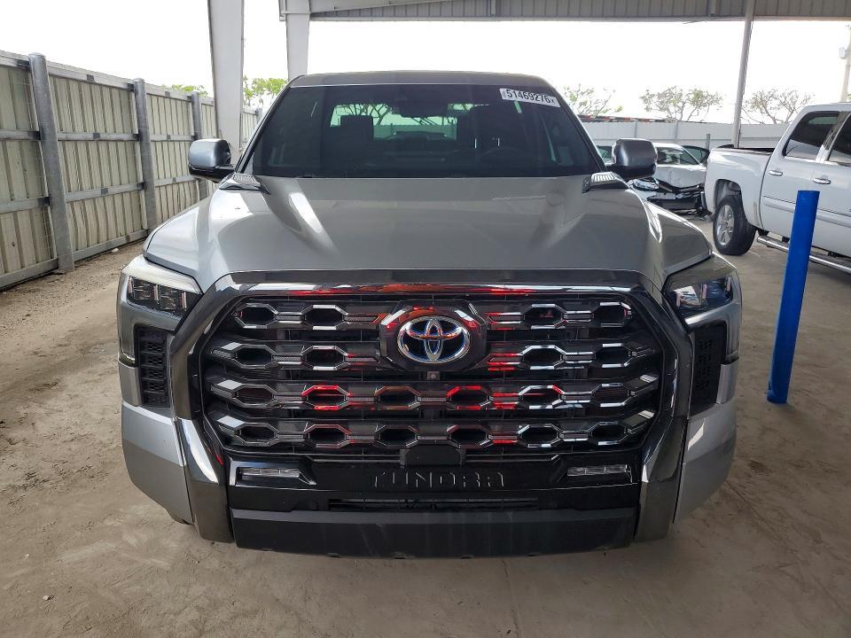 2022 Toyota Tundra Platinum HV