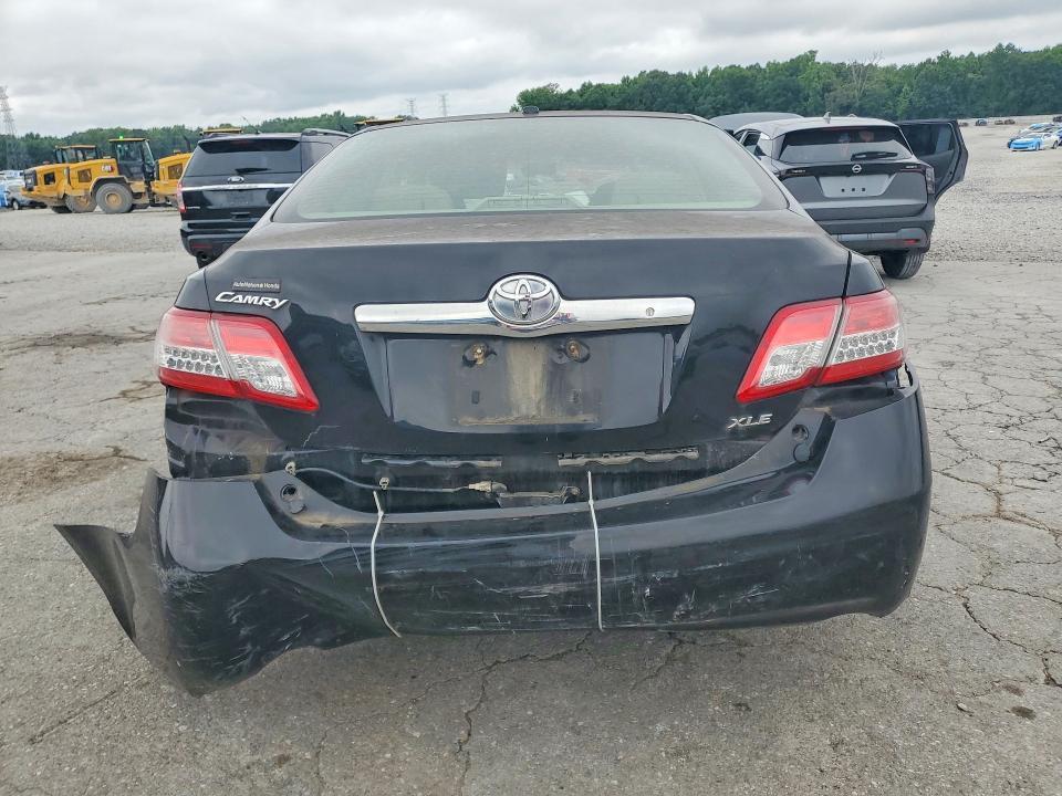 2011 Toyota Camry xle V6