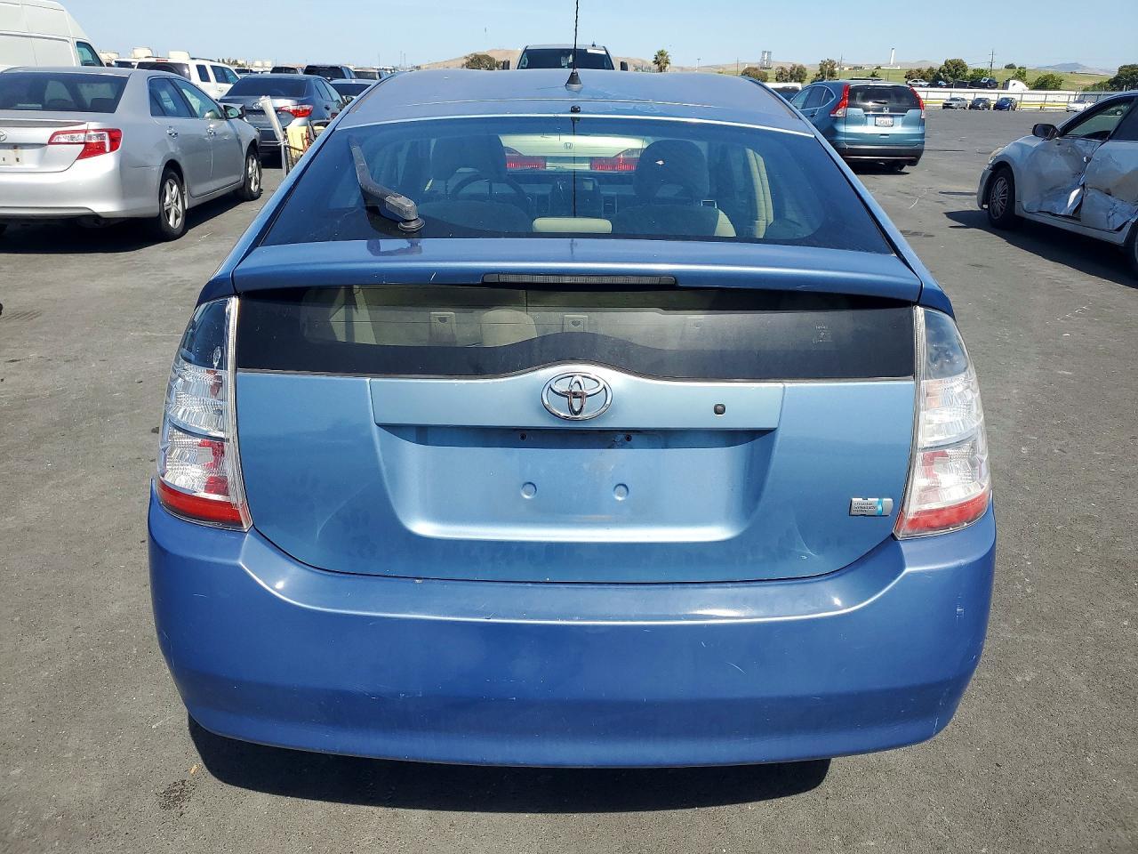2005 Toyota Prius Base