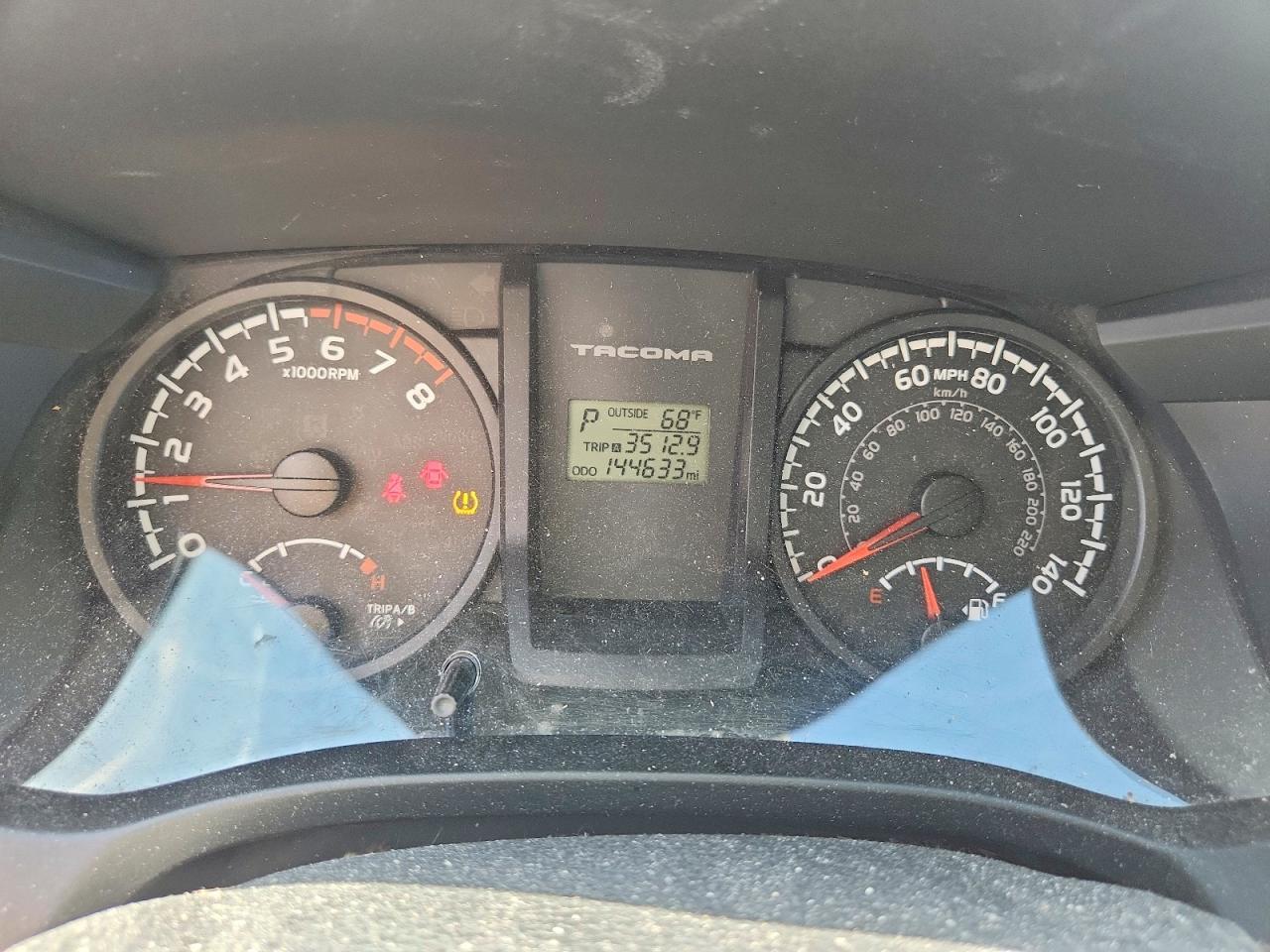 2017 Toyota Tacoma SR