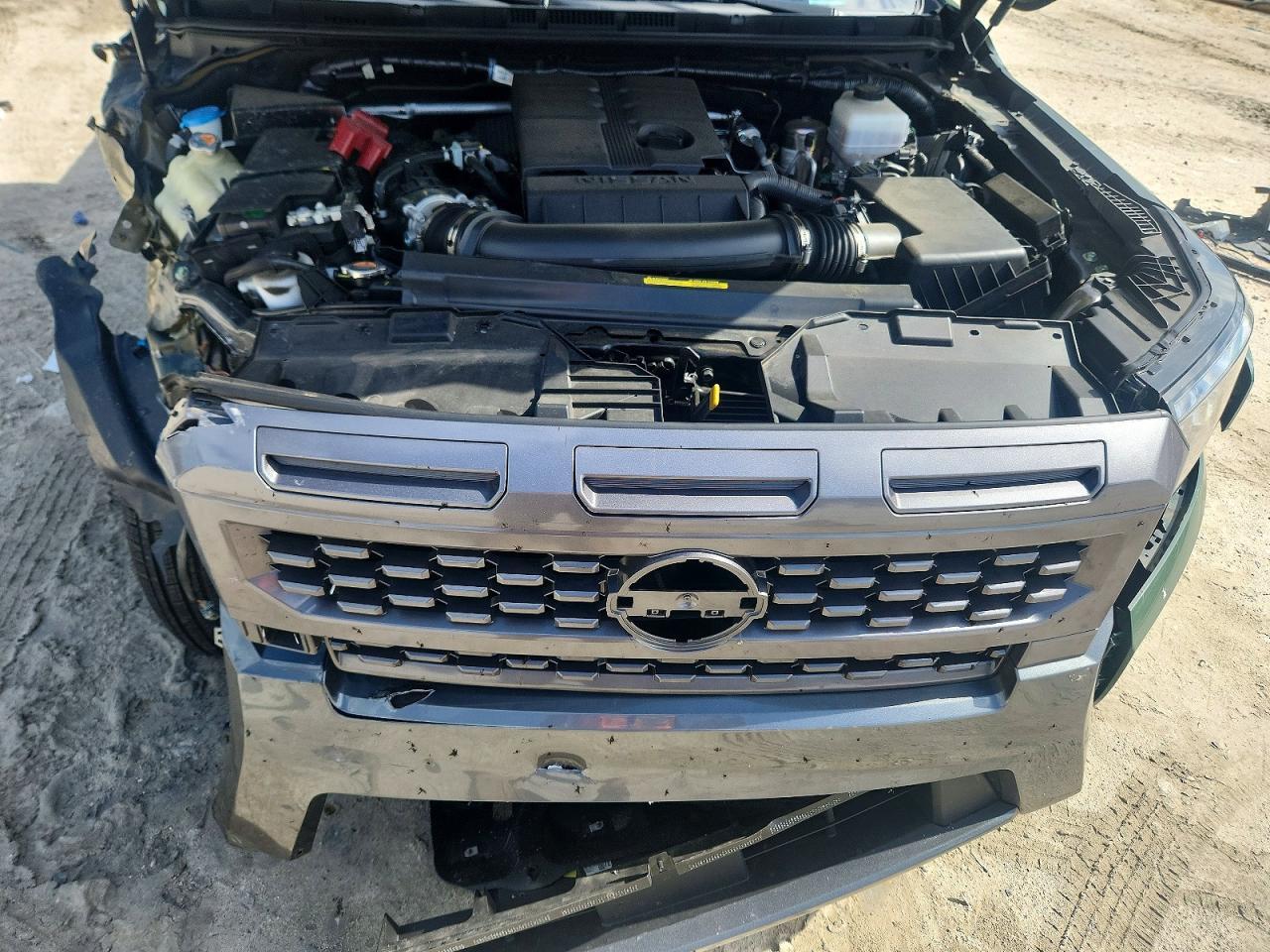 2025 Nissan Frontier SV