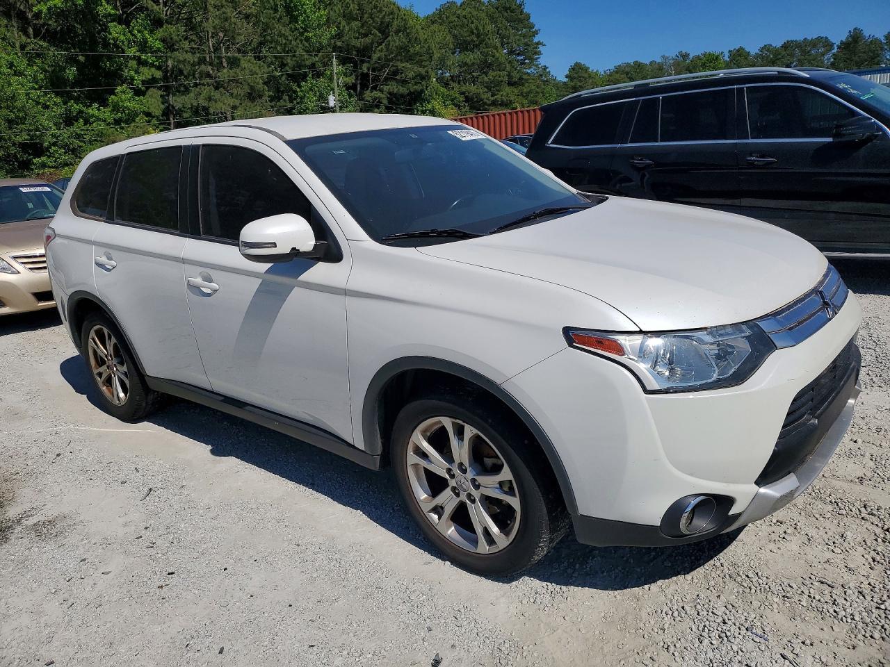 2015 Mitsubishi Outlander se