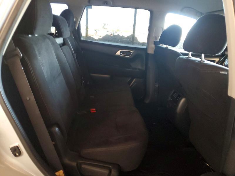 2014 Nissan Pathfinder sv
