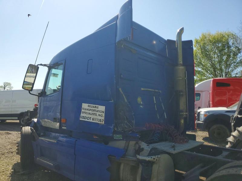2007 Volvo VNL Semi Truck