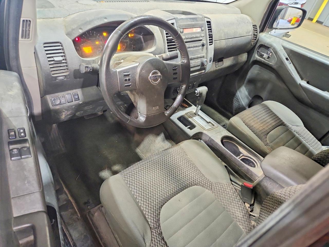 2011 Nissan Frontier SV V6