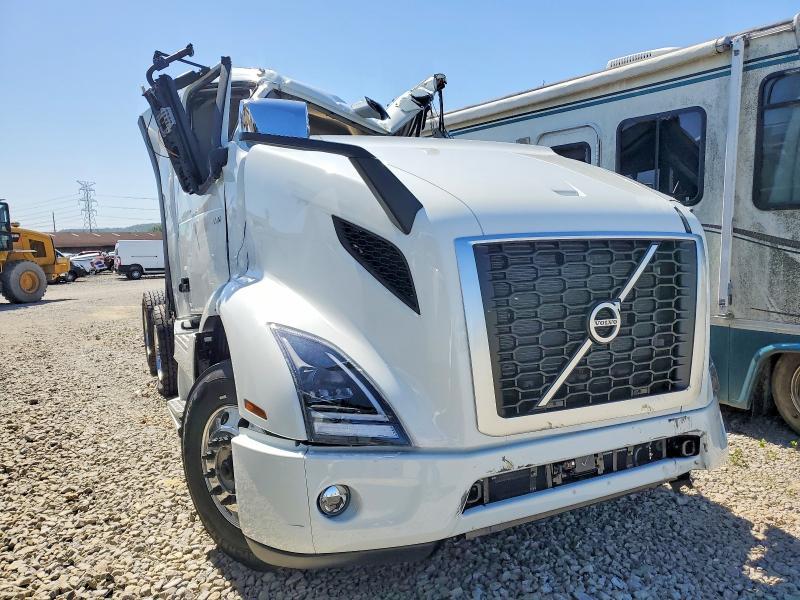 2026 Volvo VNR Semi Truck