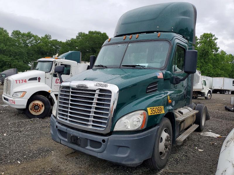 2016 Freigliner Cascadia 113
