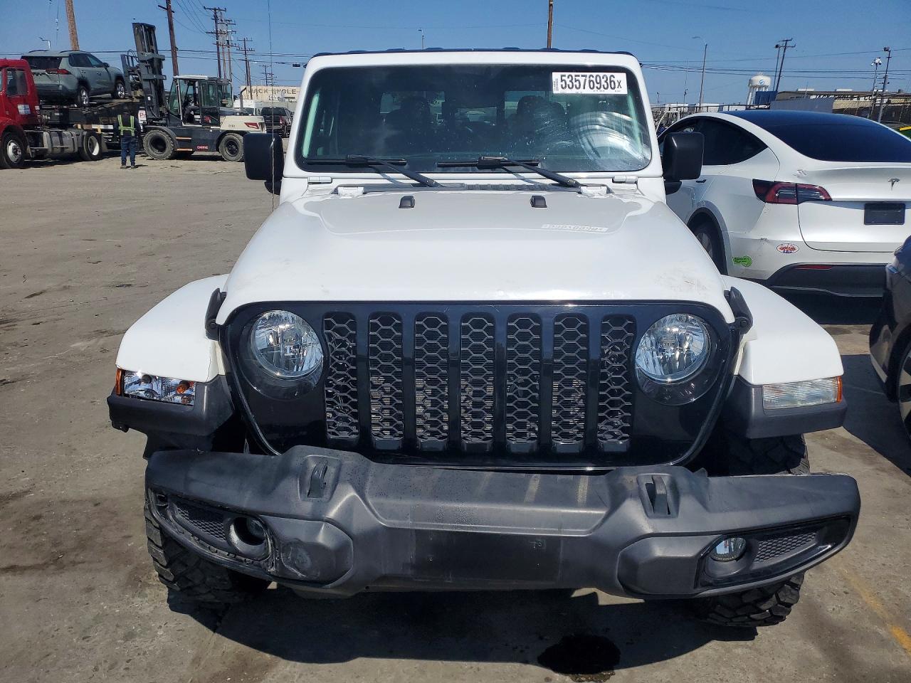 2021 Jeep Gladiator Sport