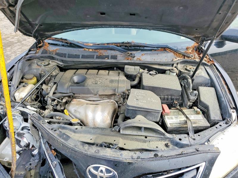 2011 Toyota Camry le