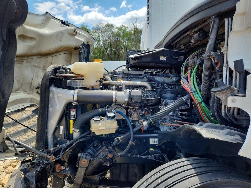 2019 Freightliner Cascadia 126 Semi Truck
