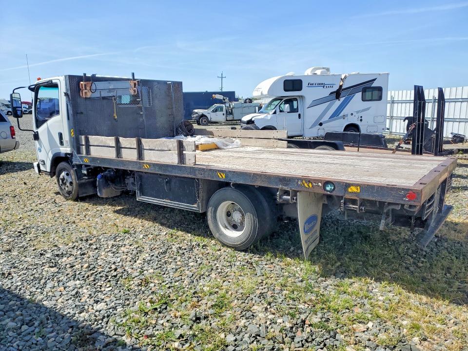 2015 Isuzu NPR HD Flatbed Truck