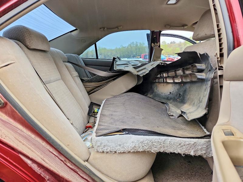 2004 Toyota Camry le