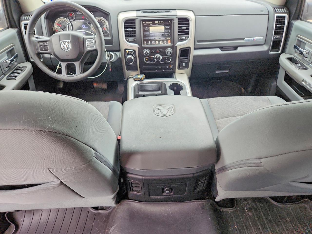 2016 Dodge RAM 1500 SLT