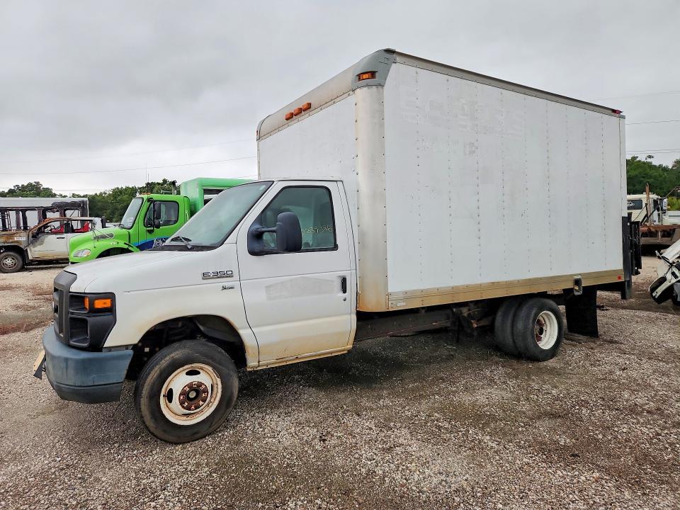 2012 Ford E350 BOX Truck