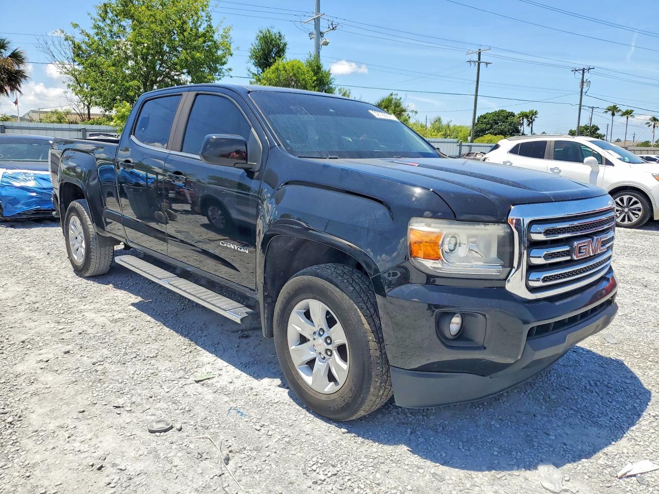 2017 GMC Canyon SLE