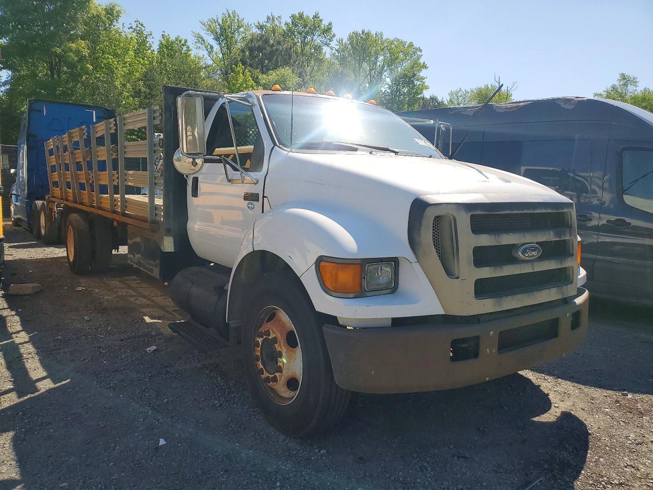 2004 Ford F650 Super Duty