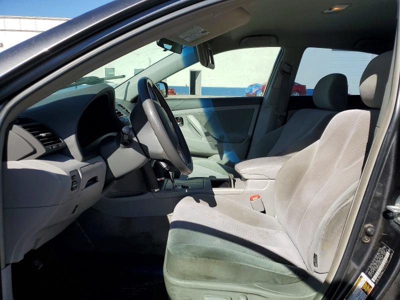 2010 Toyota Camry le