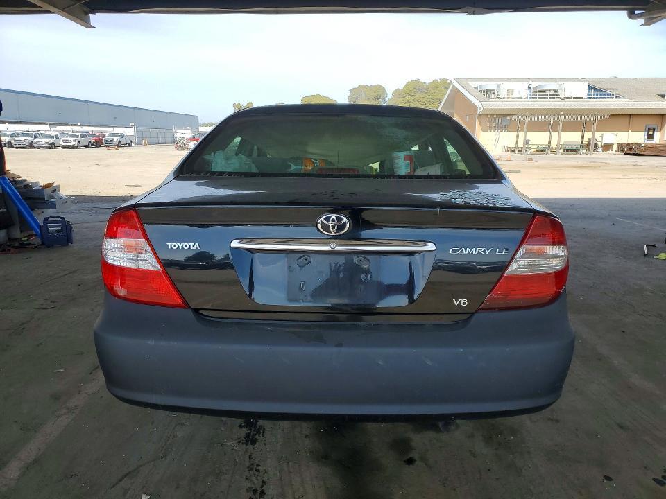 2004 Toyota Camry le V6