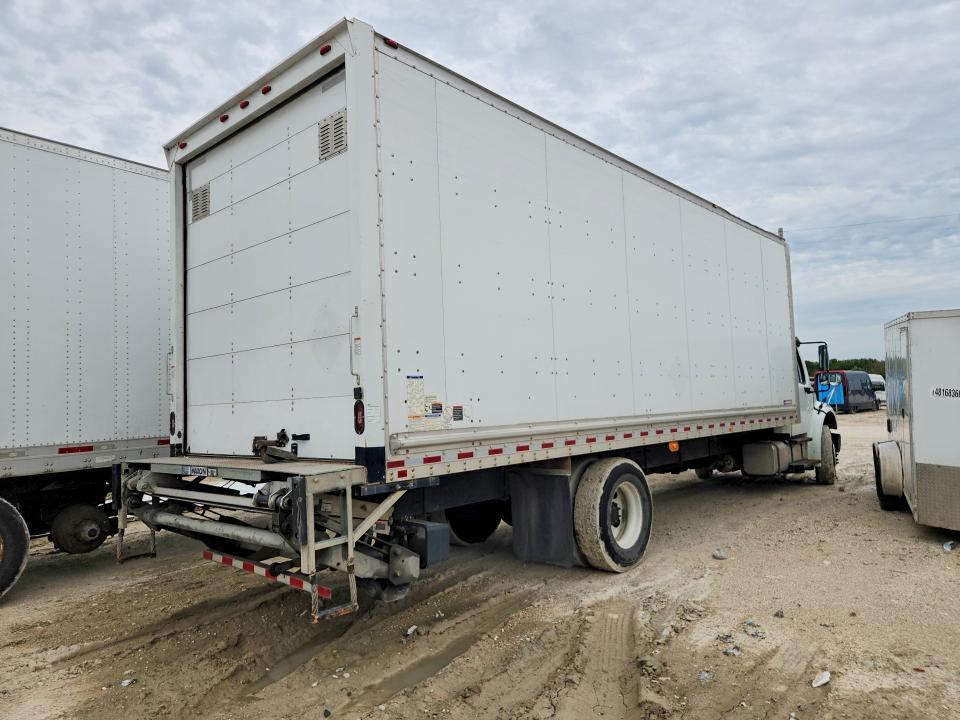 2019 Freightliner Business Class M2 BOX Truck