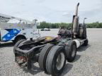 2005 Freightliner Columbia 112 Semi Truck