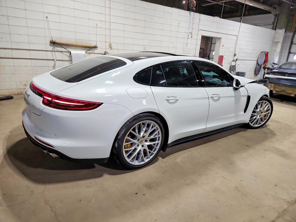 2019 Porsche Panamera 4S