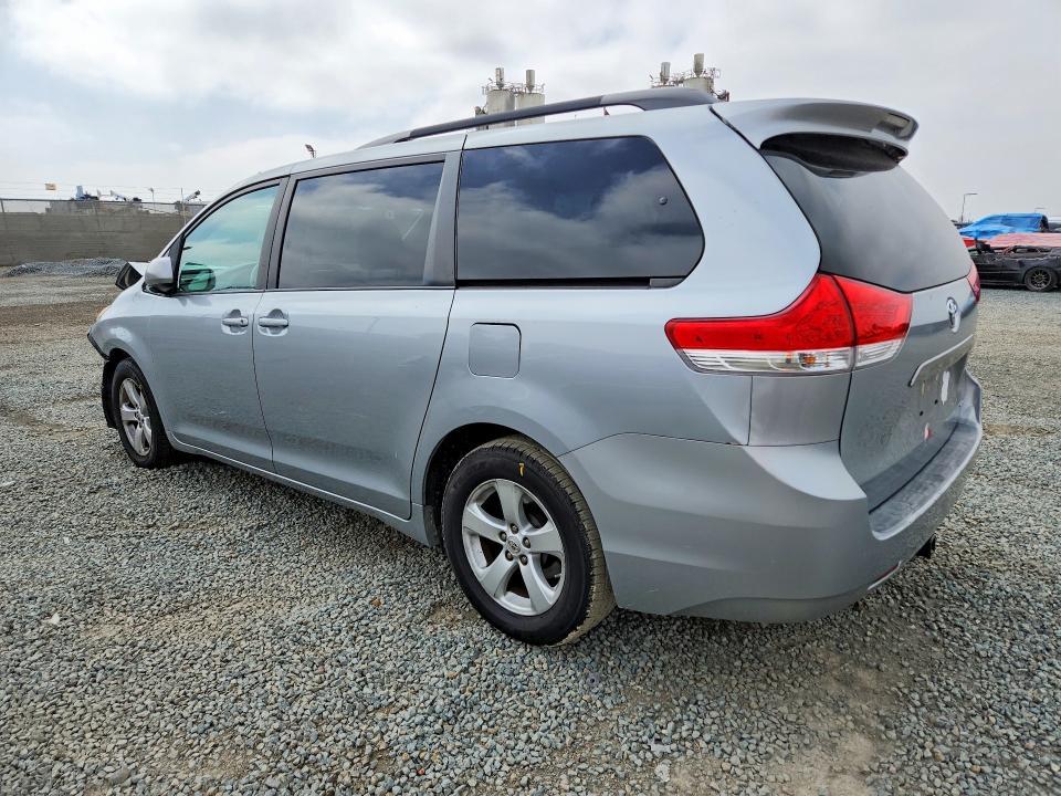 2014 Toyota Sienna le