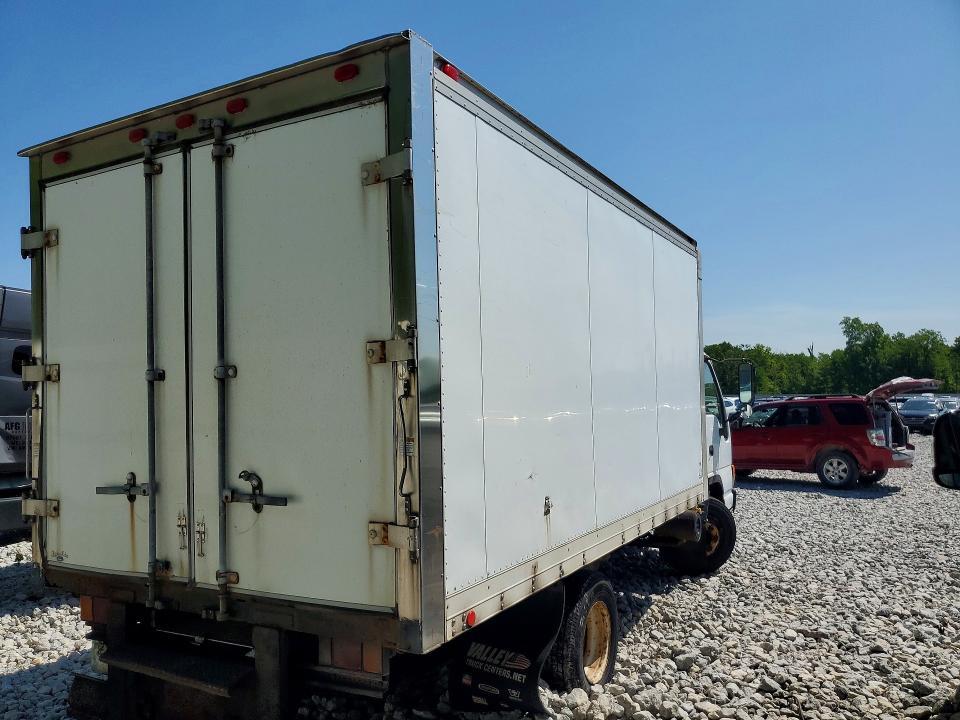 2004 Isuzu NPR