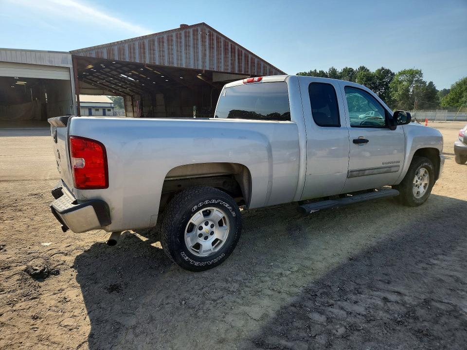 2011 Chevrolet Silverado C1500 lt