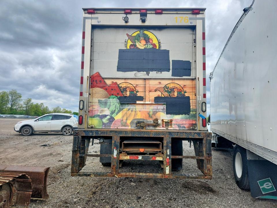 2020 International MV607-BOX Truck