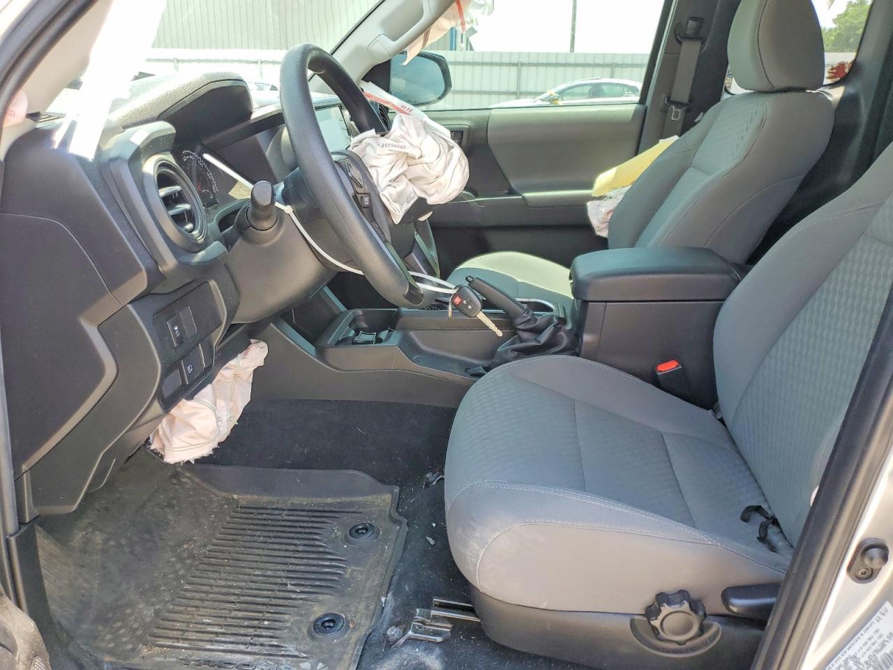 2022 Toyota Tacoma SR V6