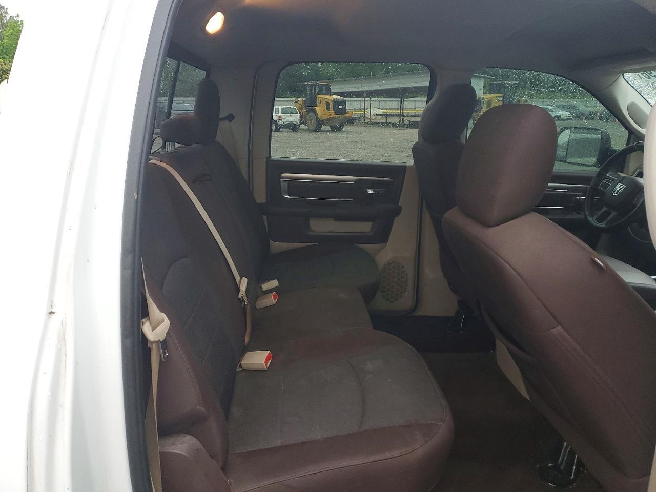 2016 Dodge RAM 1500 SLT
