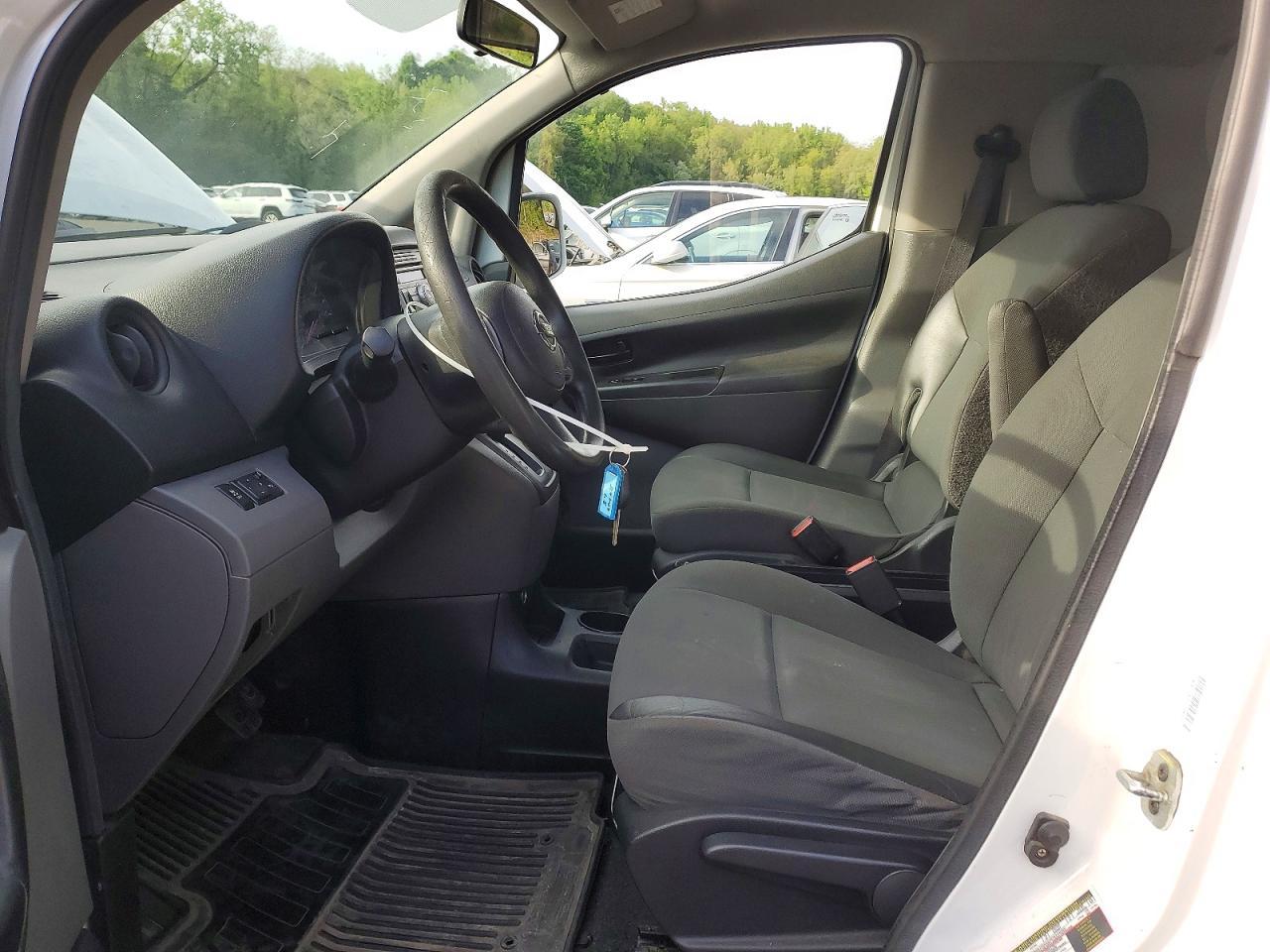 2013 Nissan NV200 S