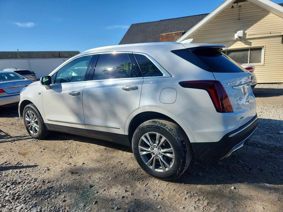 2022 Cadillac XT5 Premium Luxury