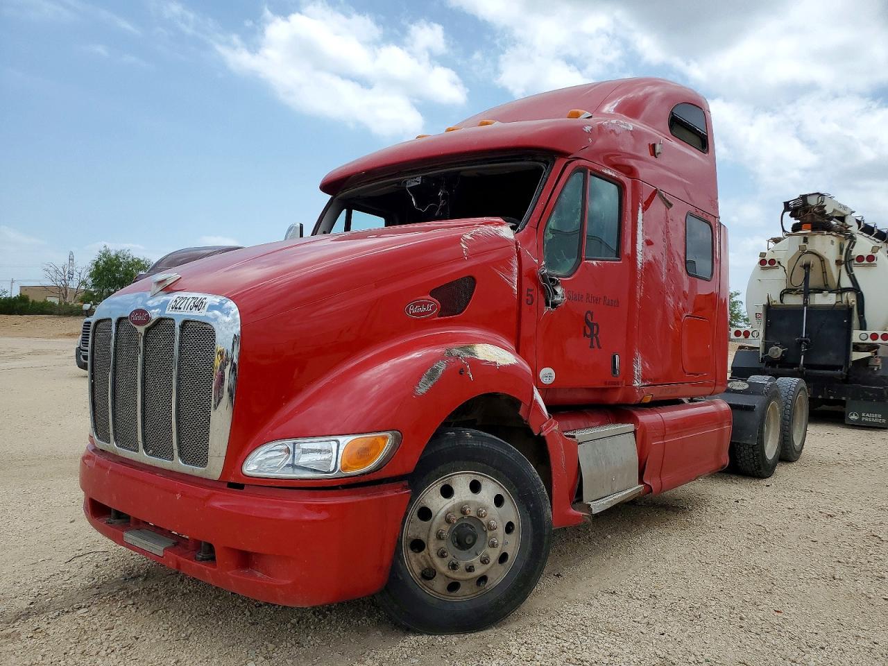 2011 Peterbilt 387 Semi Truck