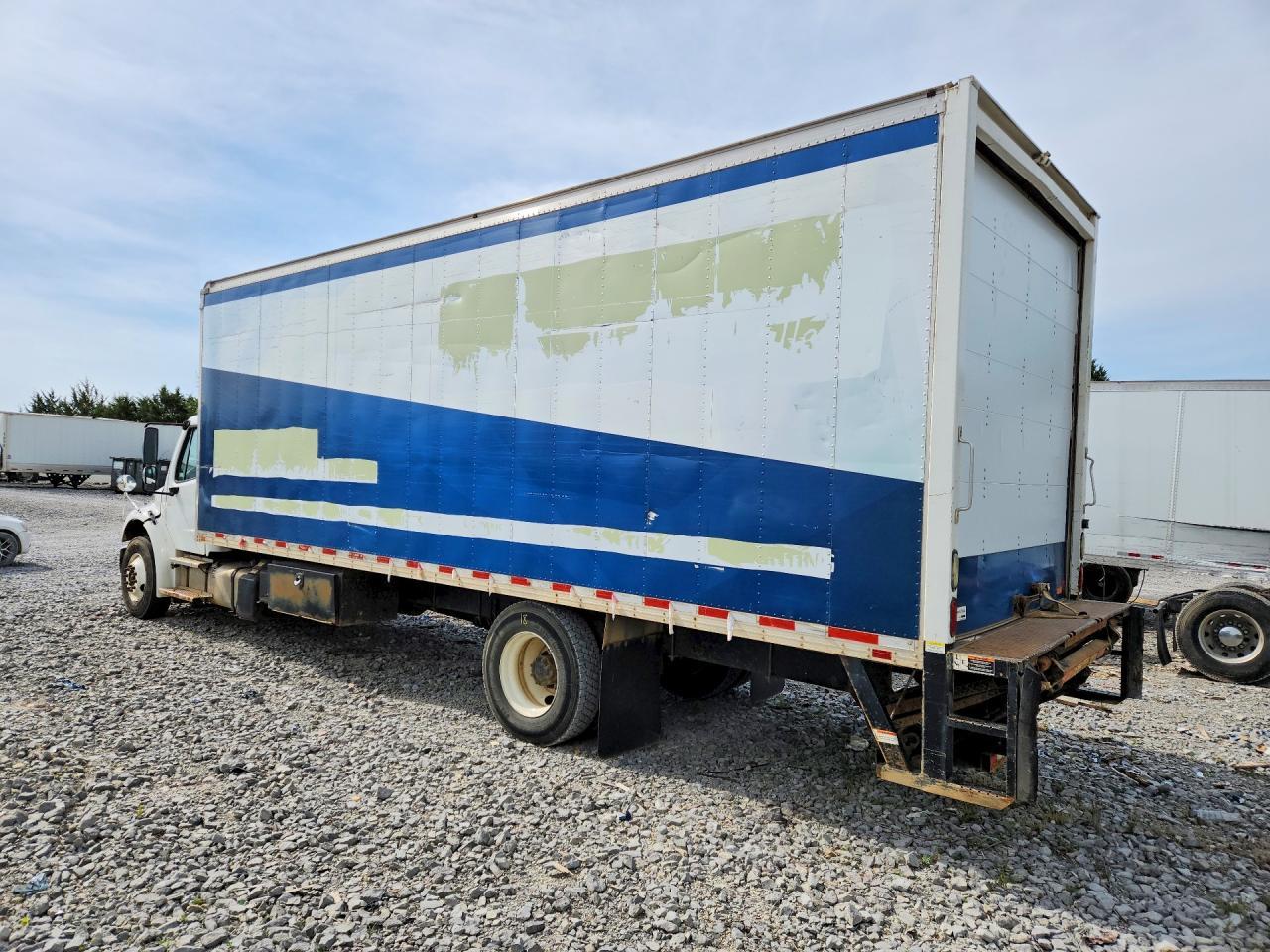 2017 Freightliner Business Class M2 BOX Truck
