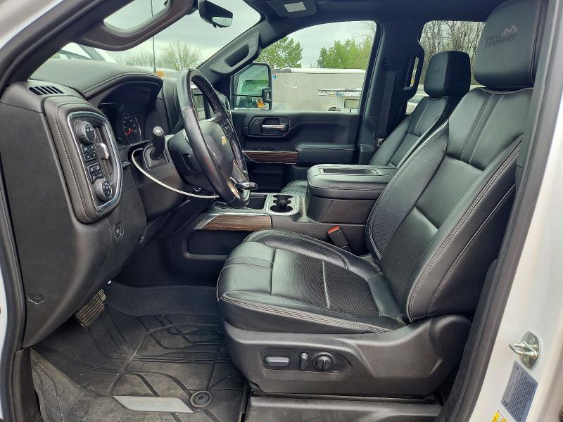 2022 Chevrolet Silverado K2500 High Country