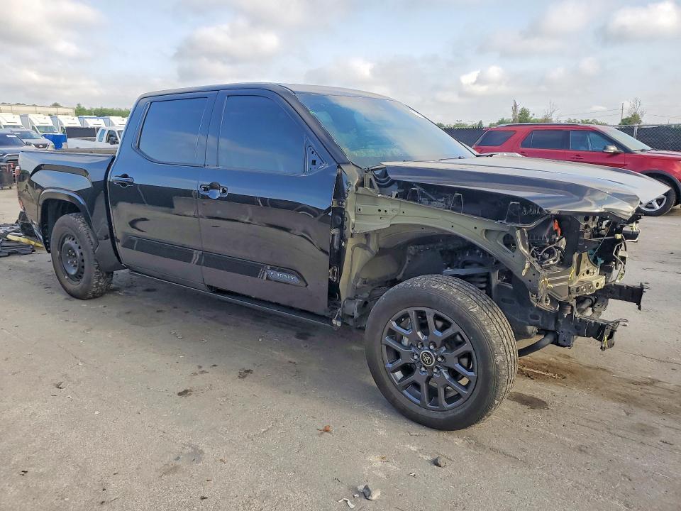 2023 Toyota Tundra Platinum HV