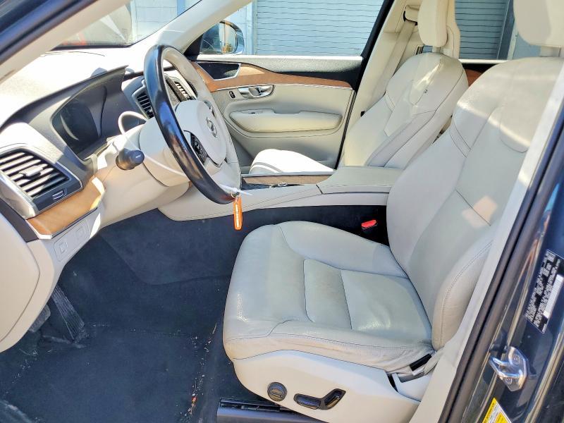 2022 Volvo Xc90 T6 Momentum