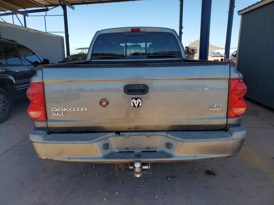 2005 Dodge Dakota Quad SLT