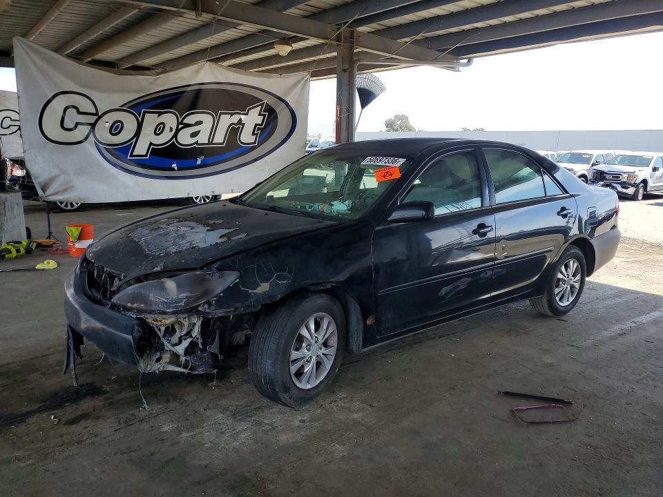 2004 Toyota Camry le V6