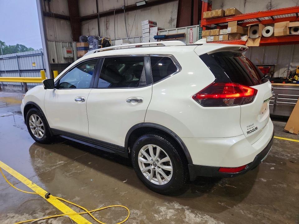 2018 Nissan Rogue sv