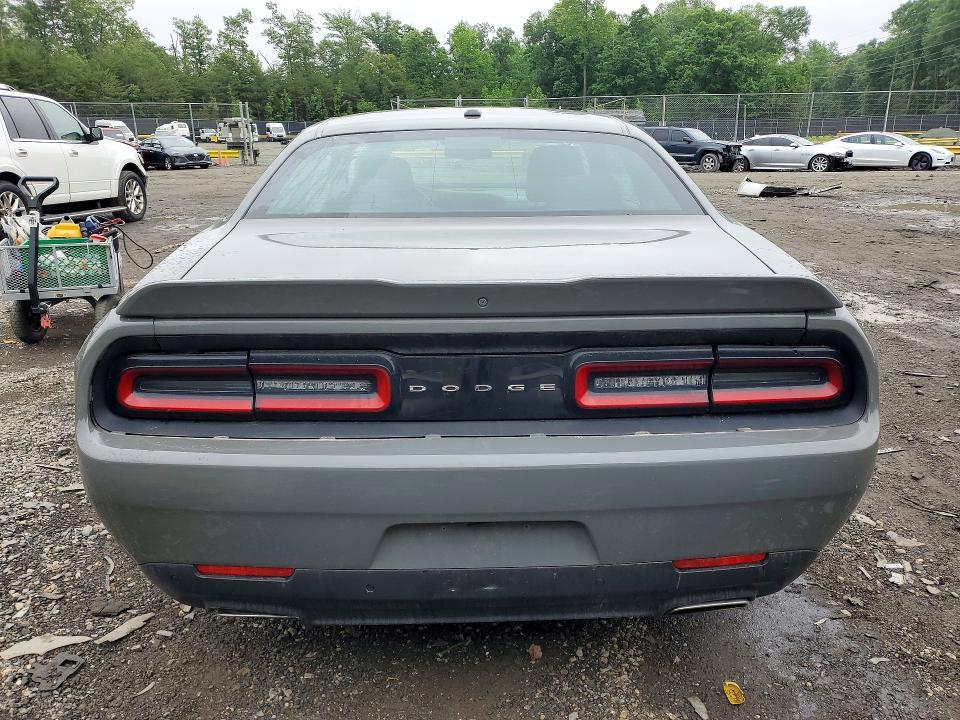 2018 Dodge Challenger sxt